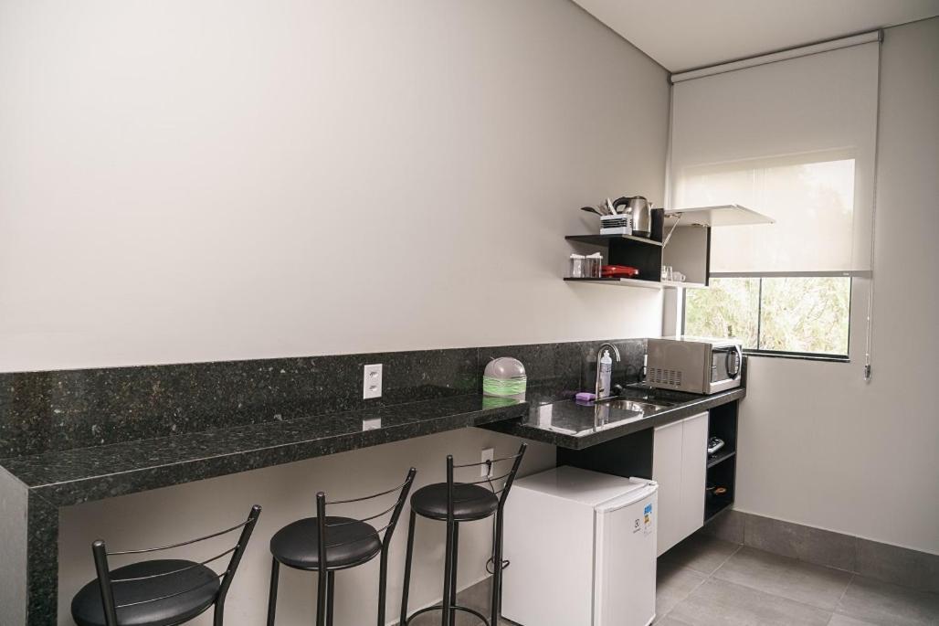 شقة فوز دو إيغواسو  في Apartamento Com Cozinha Privativa المظهر الخارجي الصورة